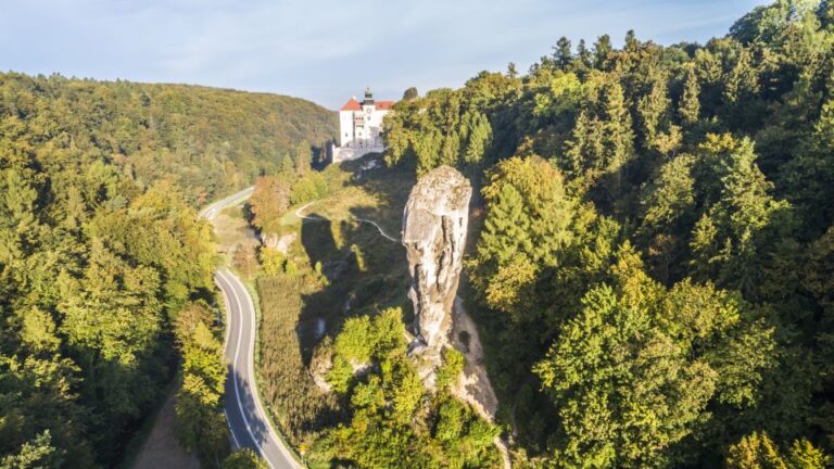 From Kraków: Ojców National Park and Pieskowa Skała Castle