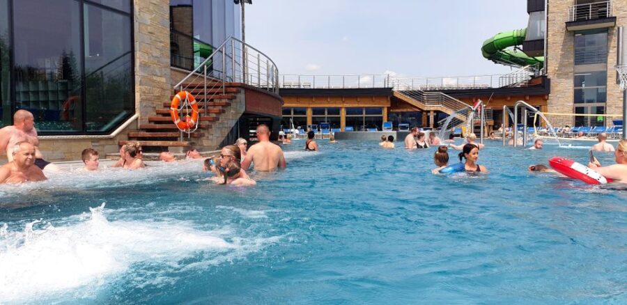 From Krakow: Zakopane & Thermal Springs Day Trip With Pickup