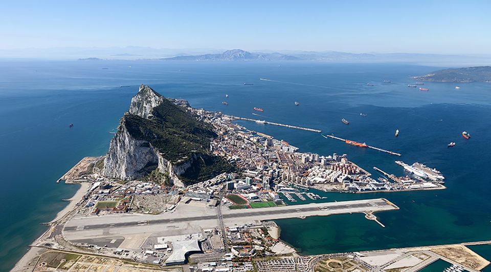 From Málaga: Gibraltar Shopping Full-Day Tour - Tour Overview