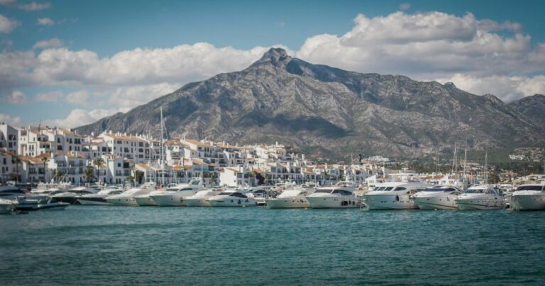 From Malaga: Private Transfer Malaga Airport to Marbella