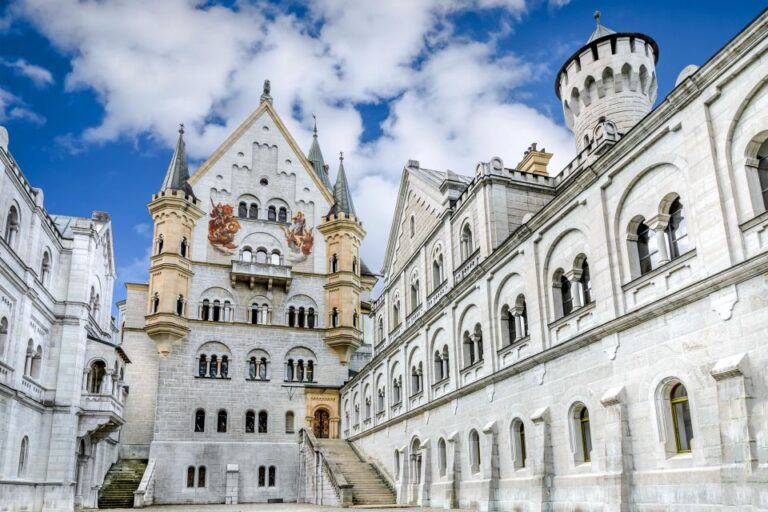 From Munich: Trip to Neuschwanstein & Linderhof