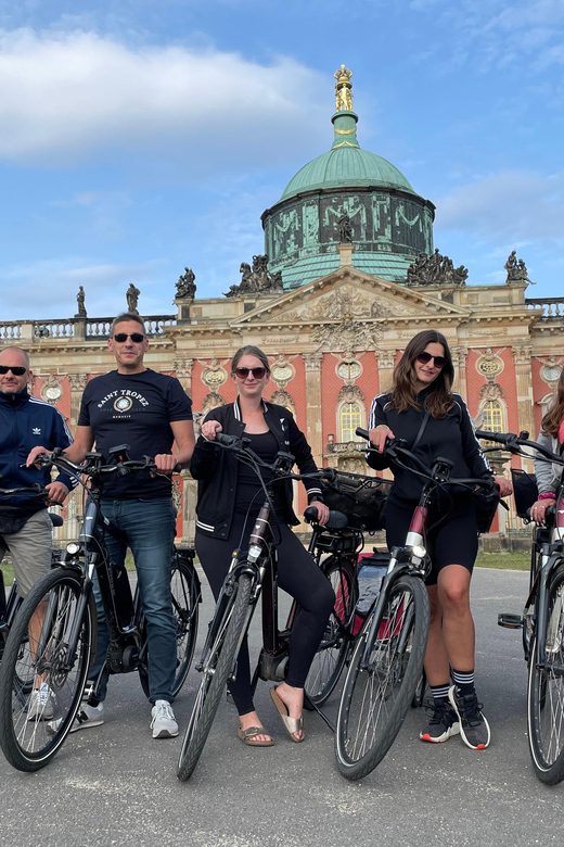 From Potsdam: E-Bike Tour Into the Vineyards