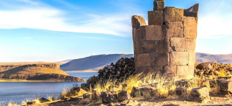 From Puno: Chullpas of Sillustani Half Day Tour