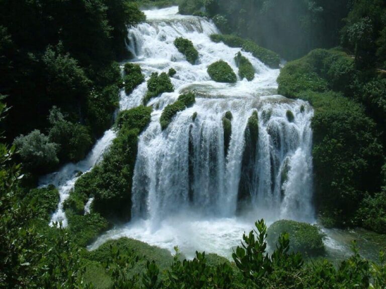 From Rome to Marmore Waterfall Full Day Private Experience