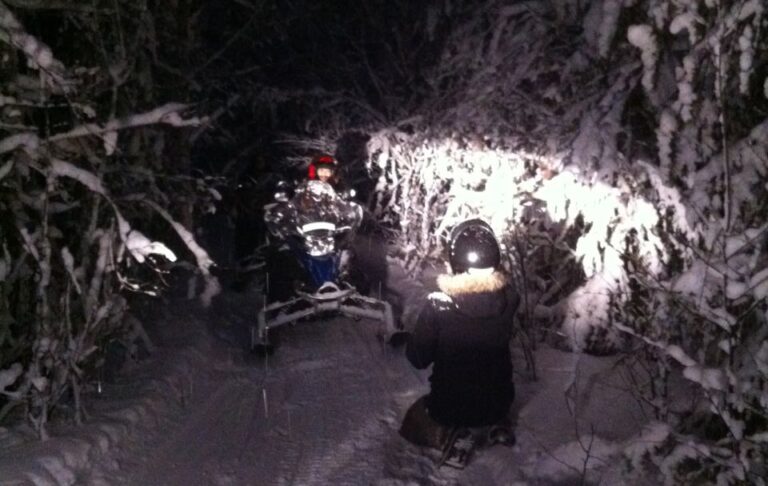 From Rovaniemi: Night Snowmobile Safari