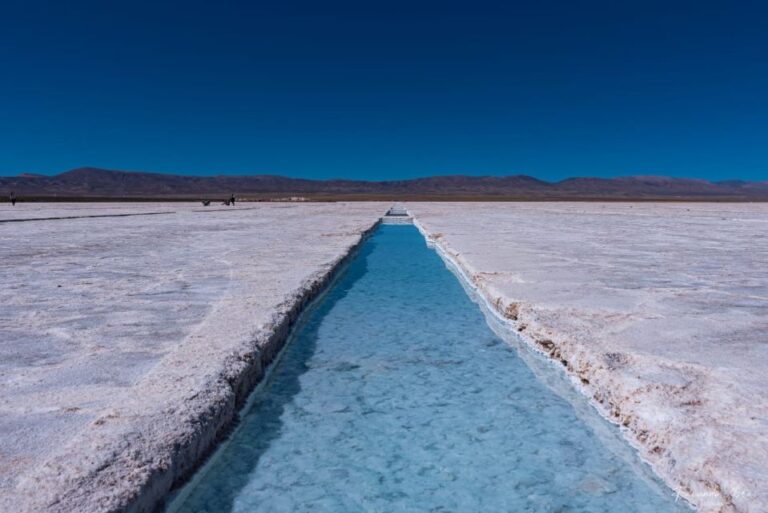 From Salta: 3-Day Trip to Salinas Grandes, Cachi & Hornocal