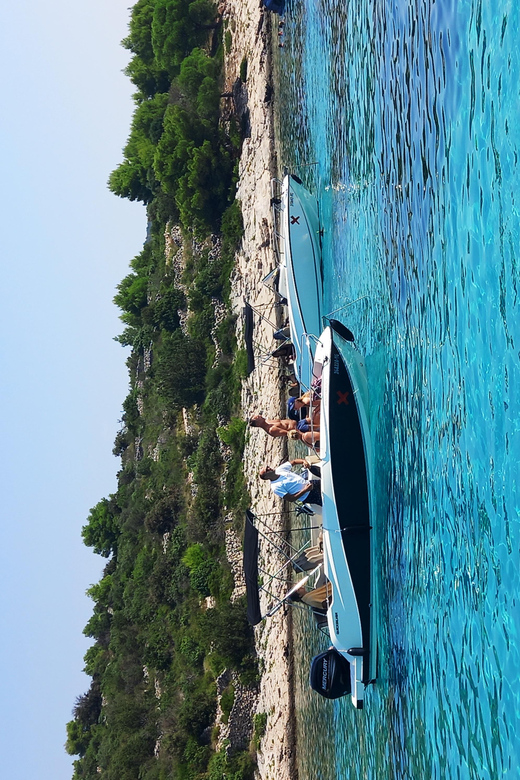 From Split or Trogir: Private Speedboat Tour to Blue Lagoon - Tour Overview