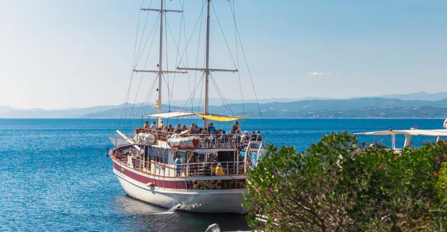 From Thessaloniki: Halkidiki Blue Lagoon Cruise With Lunch - Overview of the Tour
