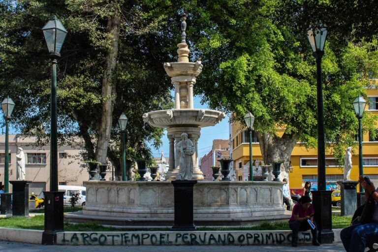 From Trujillo: Trujillo Pedestrian City Tour