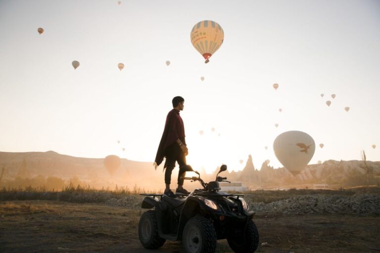 From Ürgüp/Göreme: Cappadocia Sunrise or Sunset Quad Tour