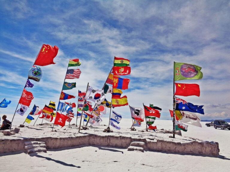 From Uyuni: Uyuni Salt Flat Private Full Day All Inclusive