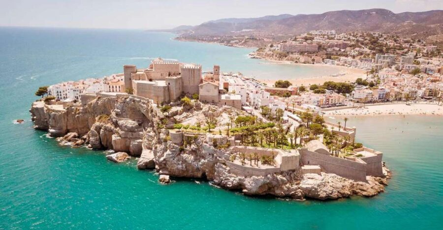 From Valencia: Peniscola Day Trip & Game of Thrones