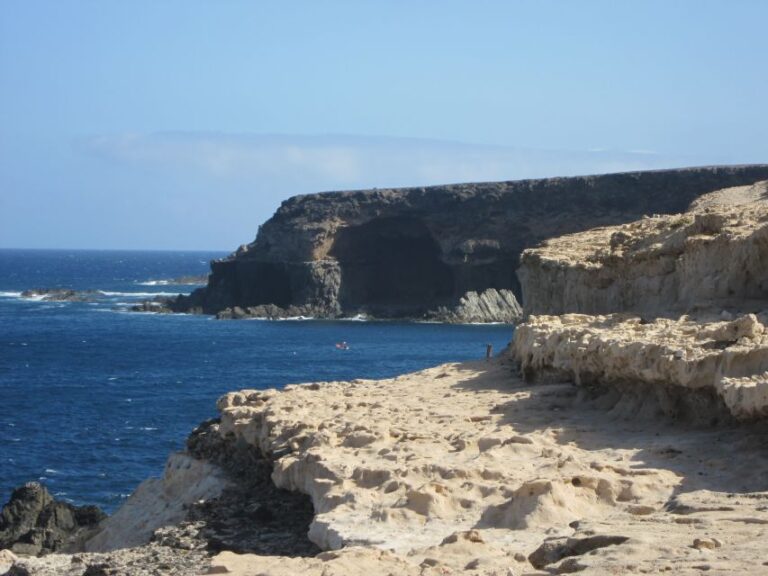 Fuerteventura: Island Tour by Minibus