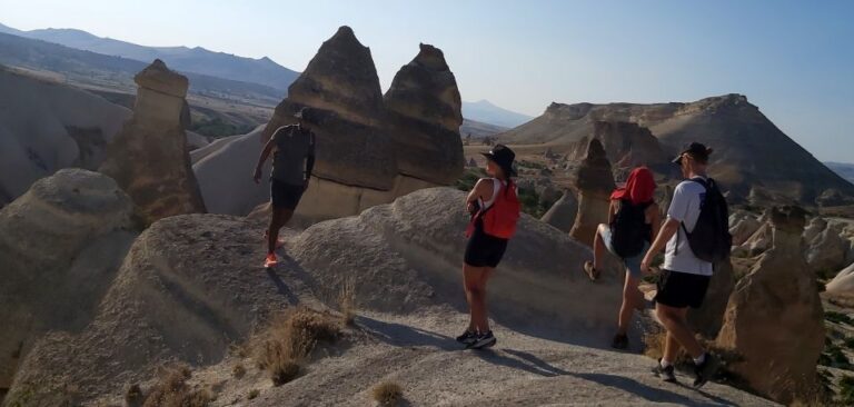 Full-Day Highlights Hiking Tour at Cappadocia