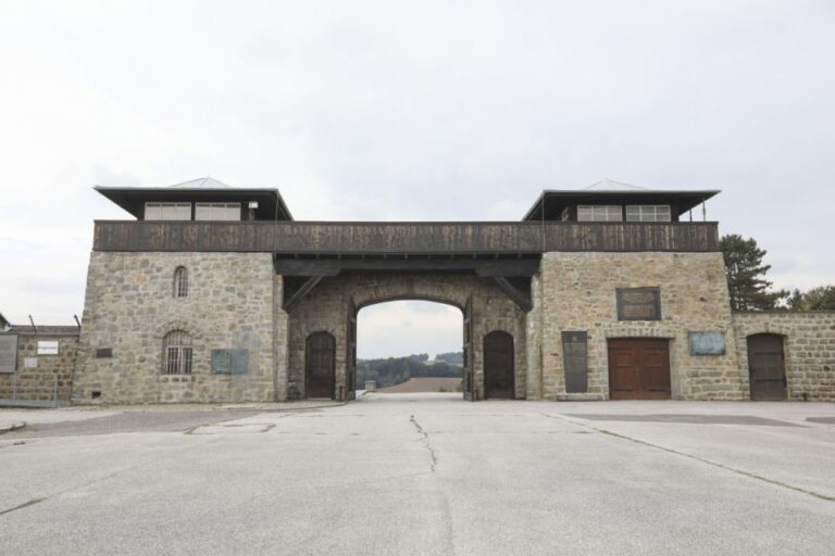 Full-Day Private Trip From Vienna to Mauthausen Memorial