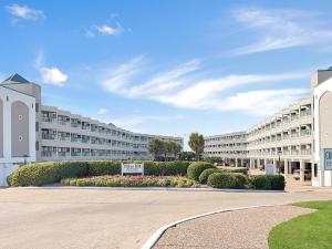Galveston Beach Front and Ocean Views at Casa Del Mar - Property Overview