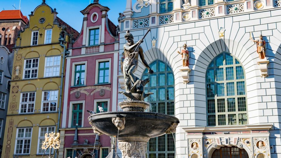 Gdansk: Express Walk With a Local in 60 Minutes - Tour Overview