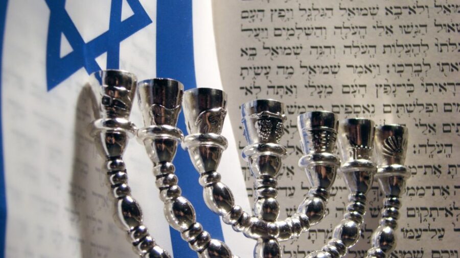 Gdansk Jewish History Tour With Synagogue and Cemetery