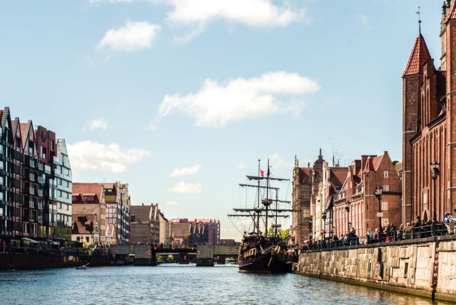 Gdańsk: Motława River Yacht Cruise
