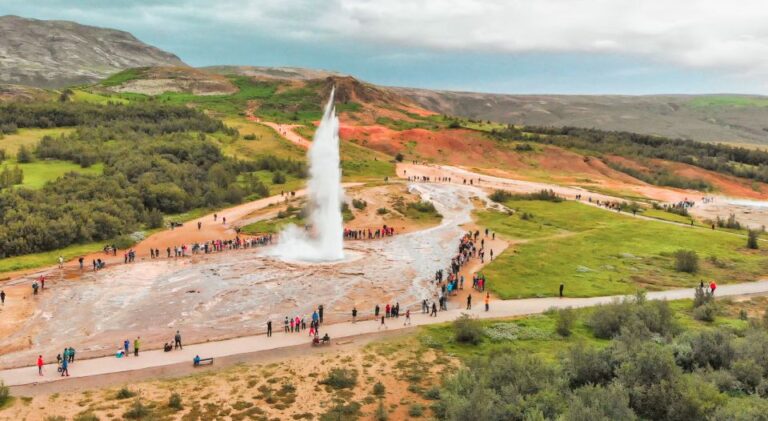 Golden Circle and Kerið Crater Small Group Tour