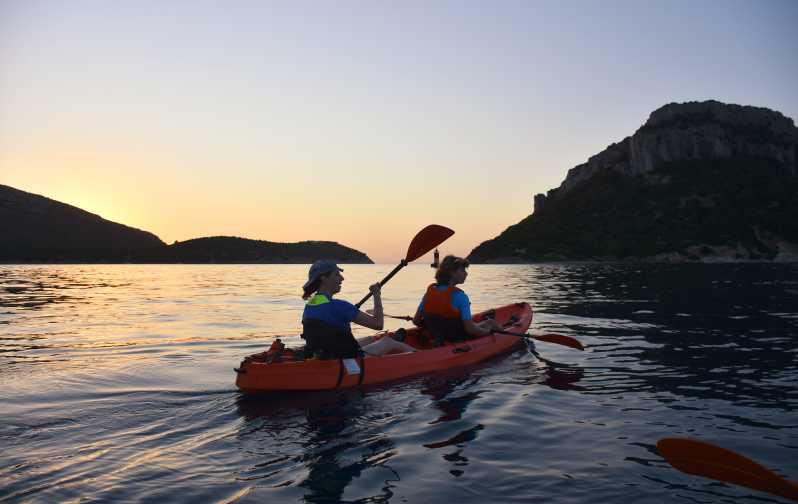 Golfo Aranci: Sunrise Dolphin Kayak Tour With Breakfast - Tour Overview