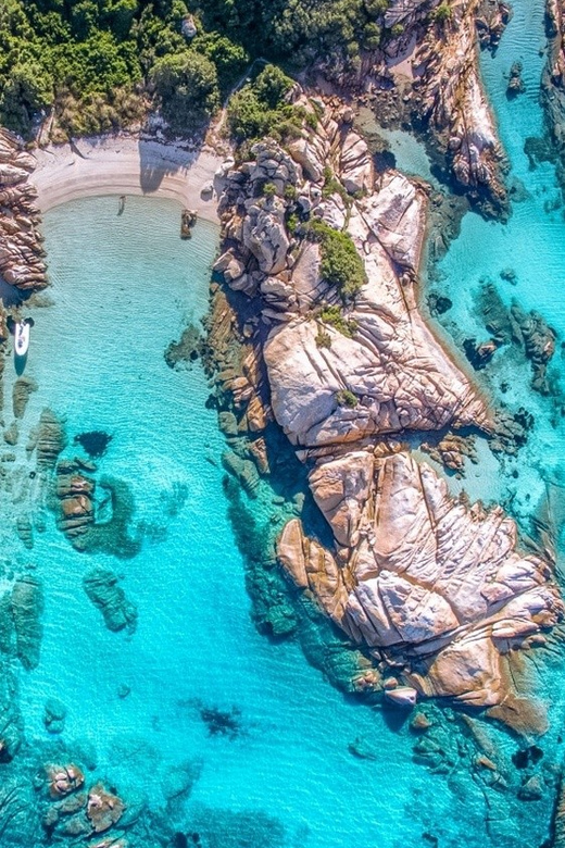 Golfo Aranci: Tavolara and Molara Snorkeling Dinghy Tour