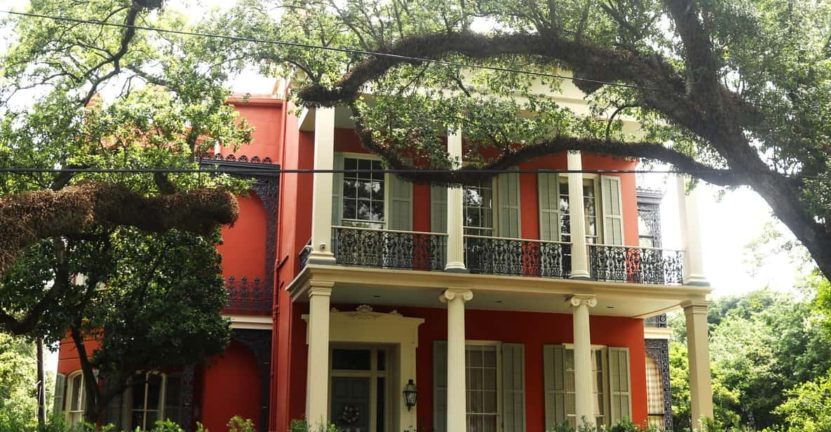 Gossip & Grandeur: A Stroll Through NOLAs Garden District - Itinerary Details