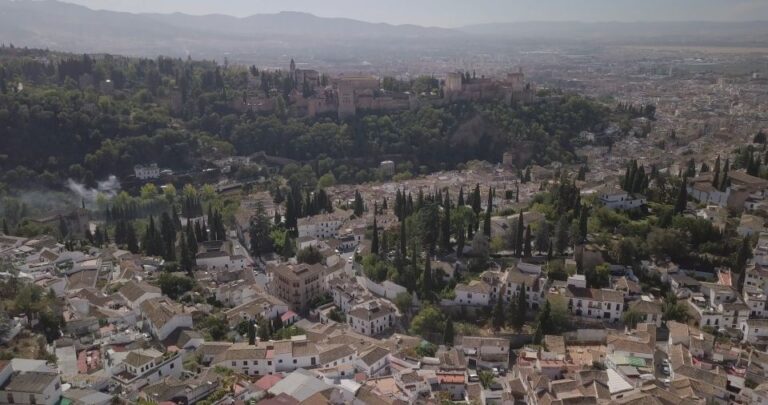 Granada: Albaicin and Sacromonte Segway Tour