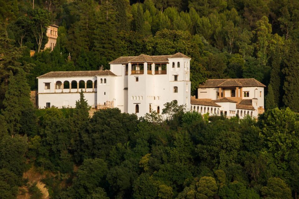 Granada Alhambra and Generalife Gardens Experience Tour - Tour Overview