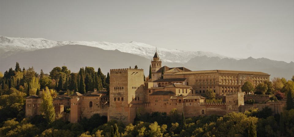 Granada: Private Tour of Albaicín, Sacromonte, and Viewpoints - Tour Overview