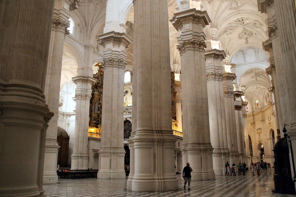 Granada: Royal Chapel and Cathedral Private Tour With Ticket - Tour Overview