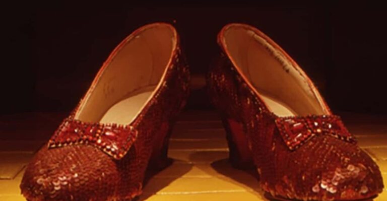 Grand Rapids: Ruby Slipper Theft Guided Tour