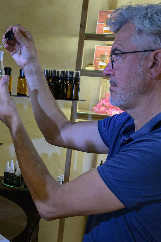GRASSE: NATURAL PERFUME CREATION WORKSHOPS GRASSE