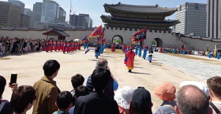 Gyeongbokgung-Folk Museum-Bukchon-Jogyesa Temple in Insadong