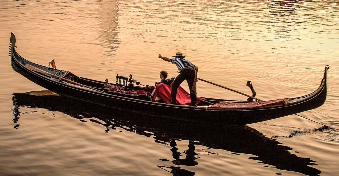 Hamburg Alster Lake Romantic Tour in a Real Venetian Gondola - Tour Overview and Details