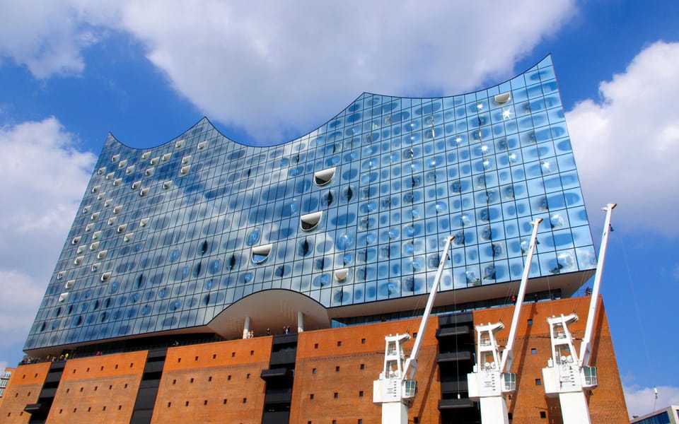 Hamburg: Elbphilharmonie Tour Including Plaza & Surroundings - Overview of the Elbphilharmonie