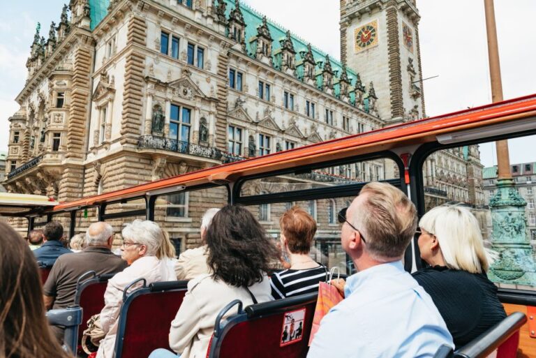 Hamburg: Line A Hop-On Hop-Off Sightseeing Tour