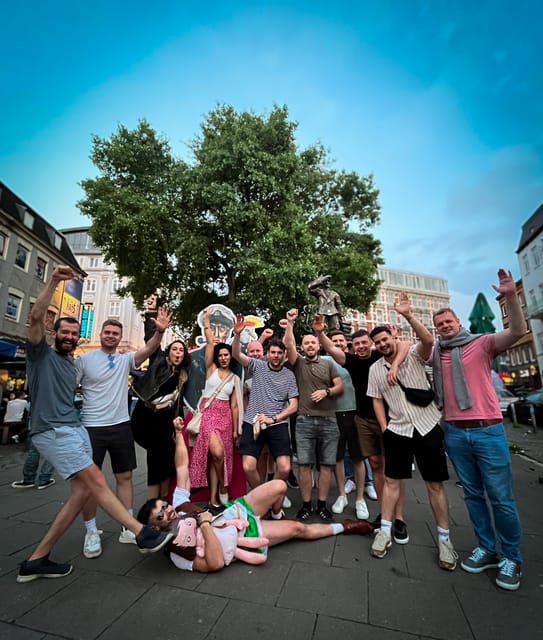 Hamburg: Pubcrawl & Nightlife Tour at St.Pauli District - Booking and Cancellation Policy