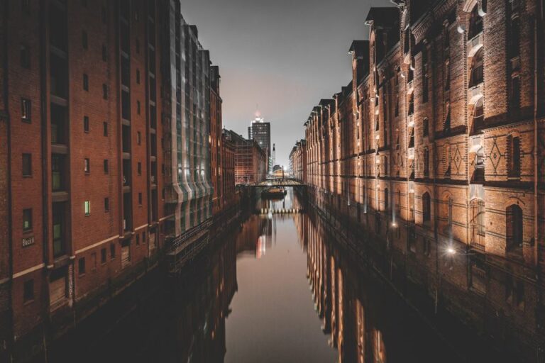 Hamburg: Urban Jungle Photo Tour