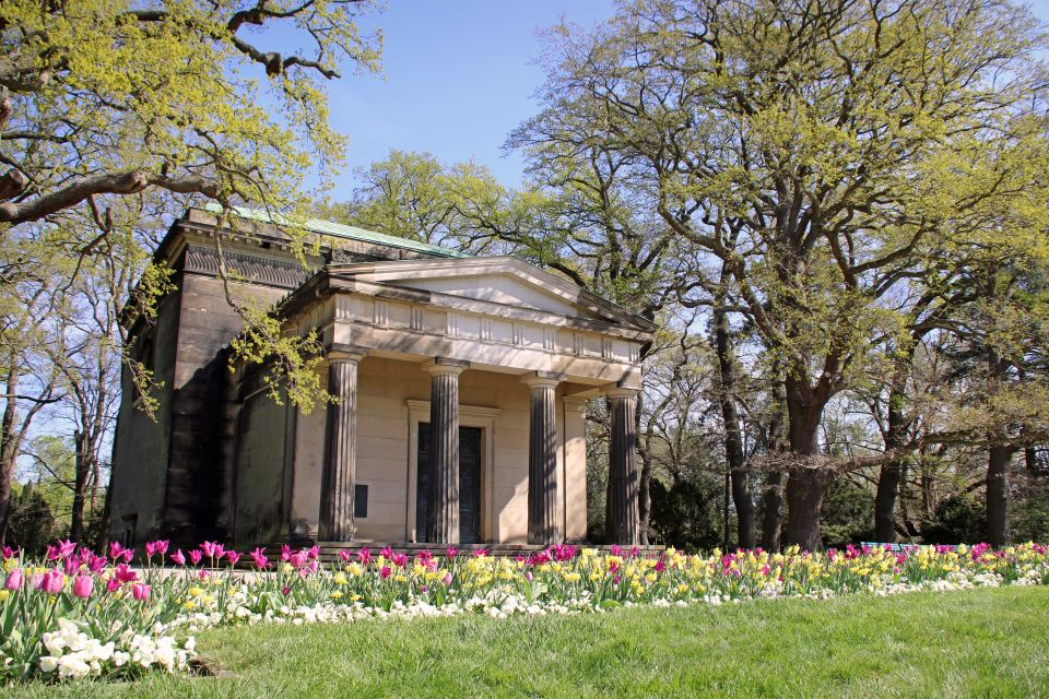 Hannover: Guided Tour of the Berggarten - Tour Overview