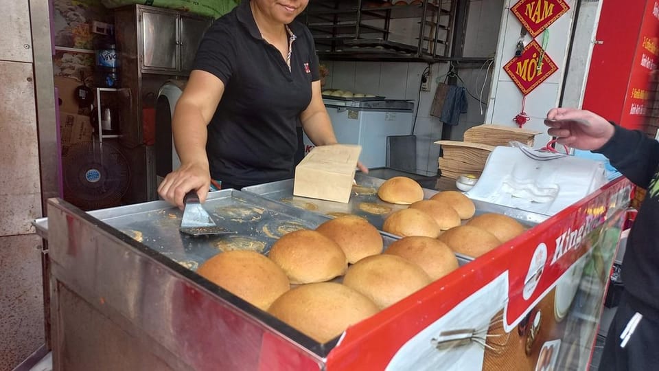 Hanoi Food Tour With Train Street - Overview of the Food Tour