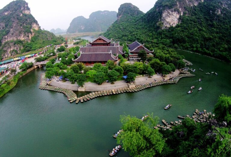 Hanoi: Transfer to Ninh Binh Private Car