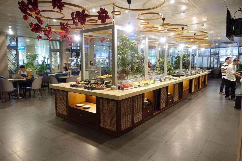 HCMC: Tan Son Nhat International Airport Business Lounge - Lounge Overview and Pricing