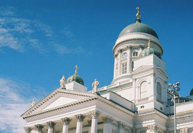 Helsinki: Insta-Perfect Walk With a Local