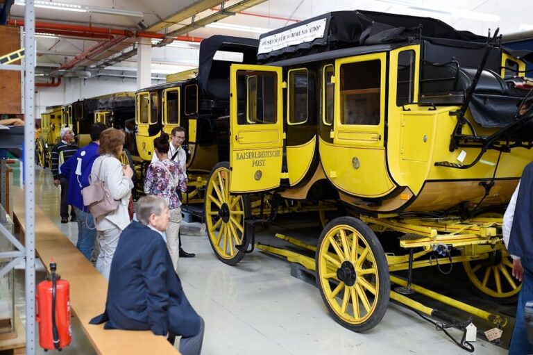 Heusenstamm: Tour of the Depot of the Museum of Communication