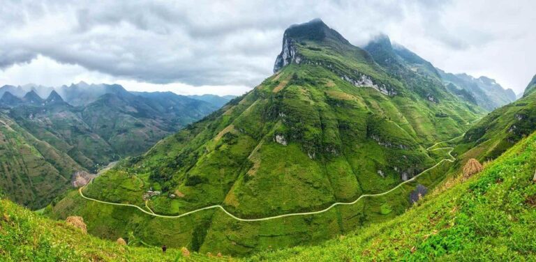 High Quality Small Group Ha Giang Loop Car 3 Days 2 Nights