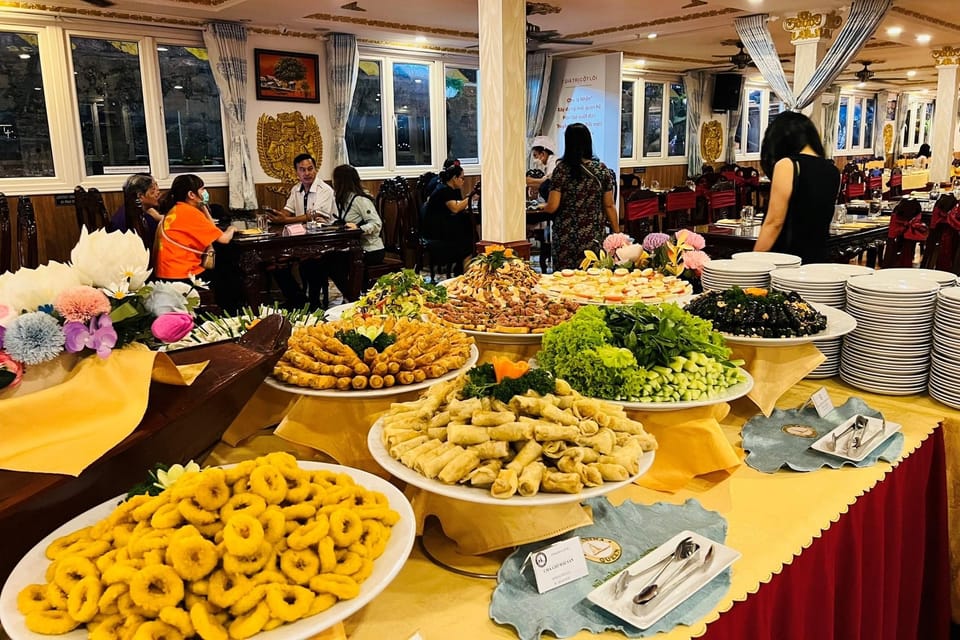 Ho Chi Minh City: Saigon River Cruise With Buffet Dinner - Activity Overview