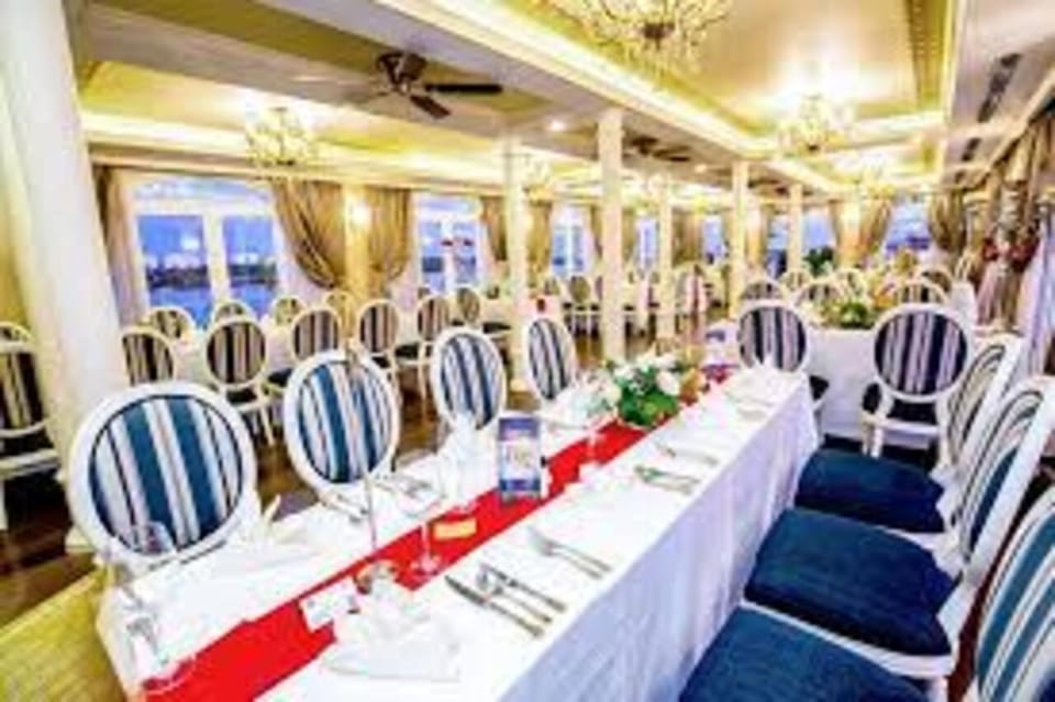 Ho Chi Minh: Private Tour Dinner Cruise 5 Stars Set Menu - Tour Overview and Pricing