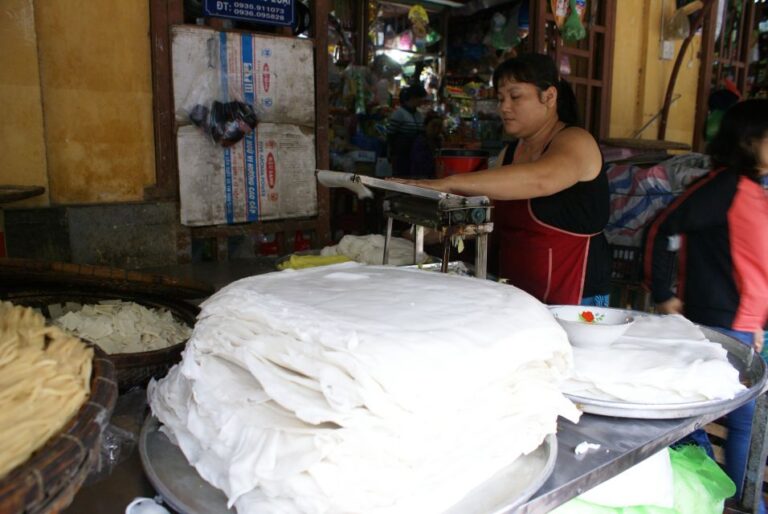 Hoi An: Home Cooking Class With Market Visit