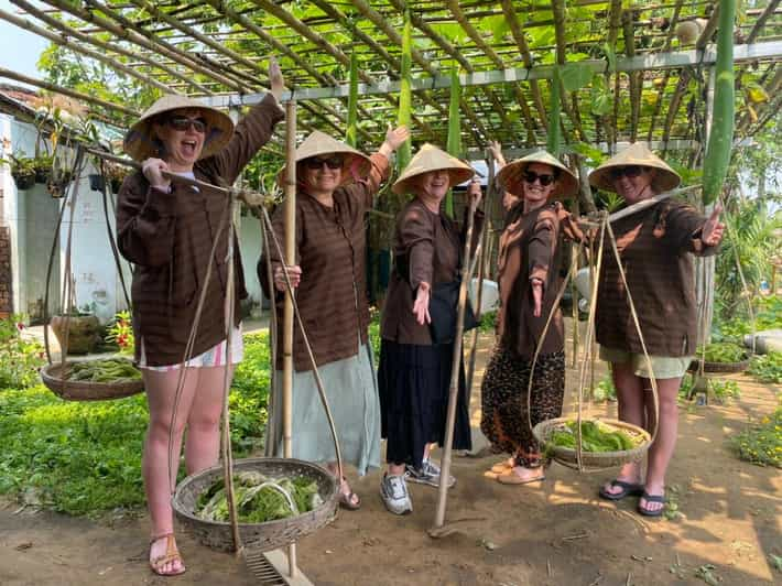 HOIAN: LANTERN MAKING –BE A REAL FARMER AT TRA QUE VILLAGE - Experience Overview